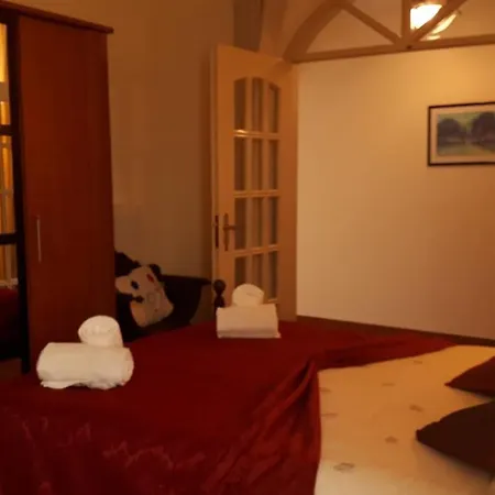 Marina House With Pool 7 Guests البوفيرا