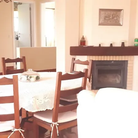 Marina House With Pool 7 Guests فيلة *